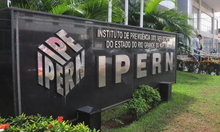 INFORME – PAGAMENTO DA FOLHA DE ABRIL